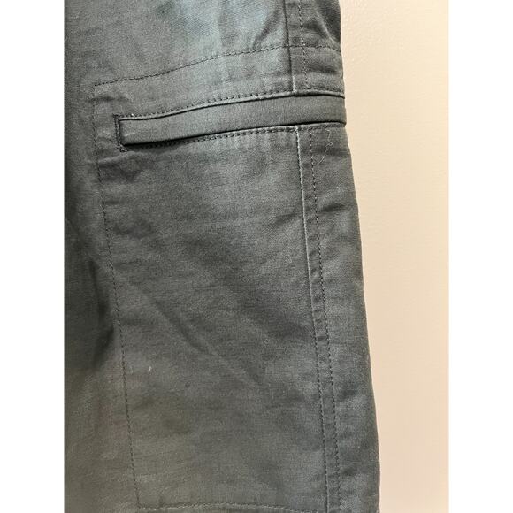 Uniqlo Geared Mens Cargo Short Pockets Gray/Black Hiking Camping size-33-36 - Picture 4 of 5